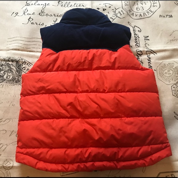 Boy’s Gymboree Vest - Picture 2 of 5